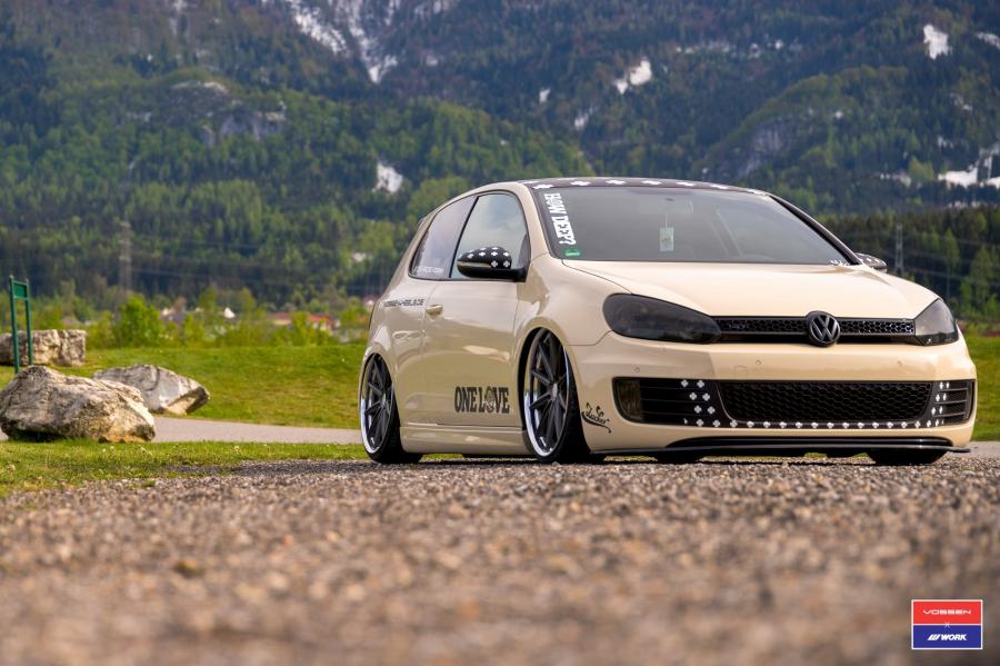  Volkswagen Golf GTi on Vossen Wheels (VWS-1) 2016 года  (фото 11 из 34)